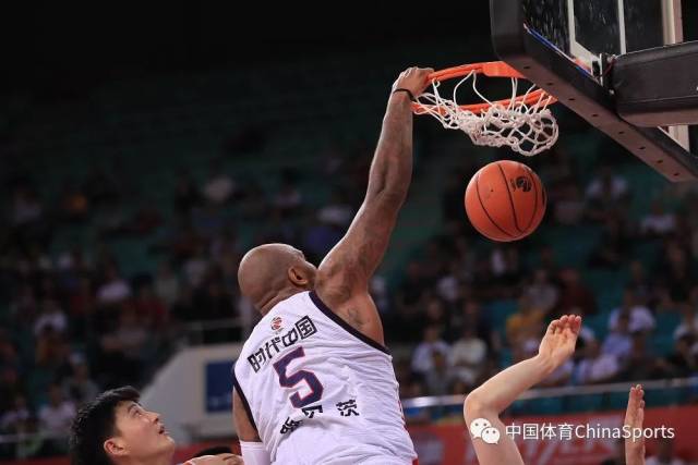 STAR SPORTS下载-太狠了！波尔图豪取连胜备战CBA常规赛JackeyLove在TL比赛中出色防守，集结日篮板制胜引欢呼的简单介绍